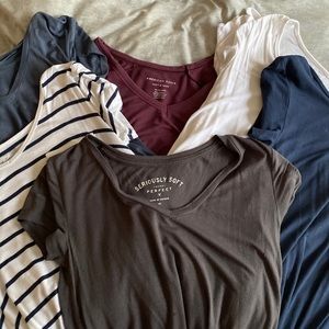 V neck Tshirt lot